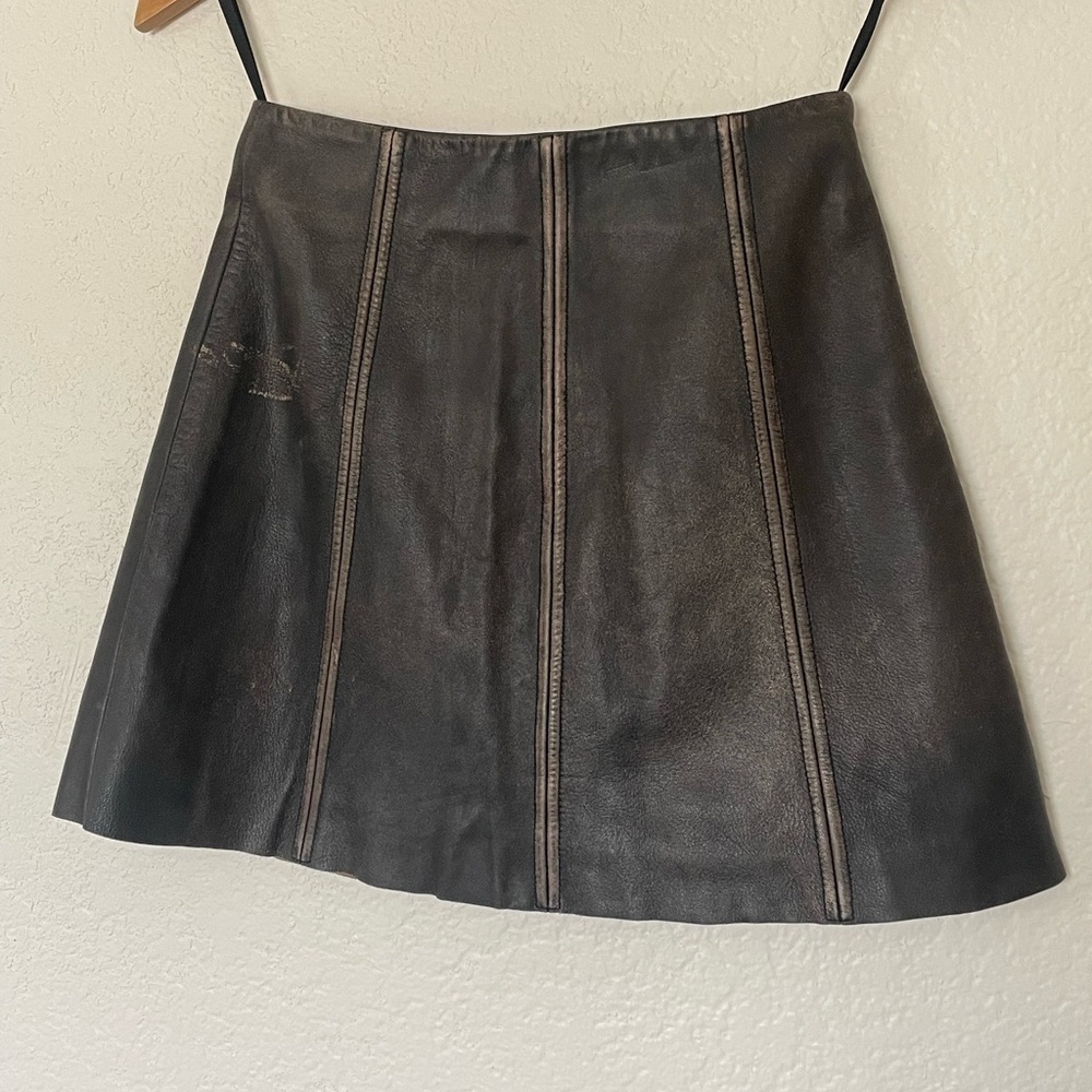 VEDA 100% Genuine Distressed Leather Skirt